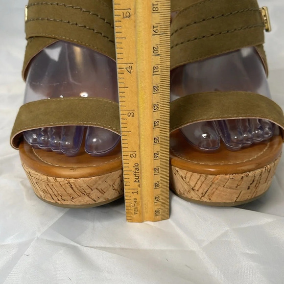 TOMMY HILFIGER Mili Platform Wedge Sandals Olive Green Suede Leather Gold 10 - Picture 11 of 13